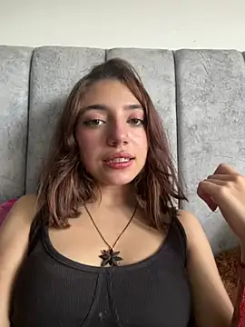 LisaGoddes online show from July 6, 2026, 10:45 pm