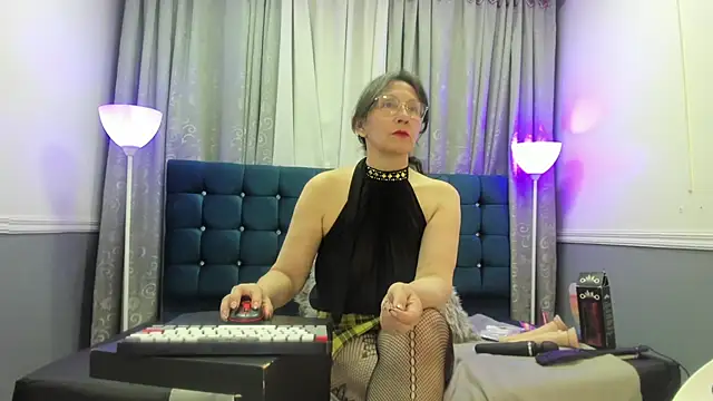 Oriana Jhonson online show from June 18, 2026, 12:20 am