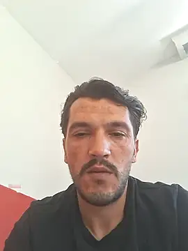 bisexsualman online show from July 3, 2026, 8:54 am