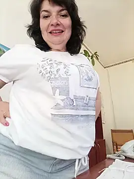 LedyNika online show from July 1, 2026, 7:52 am