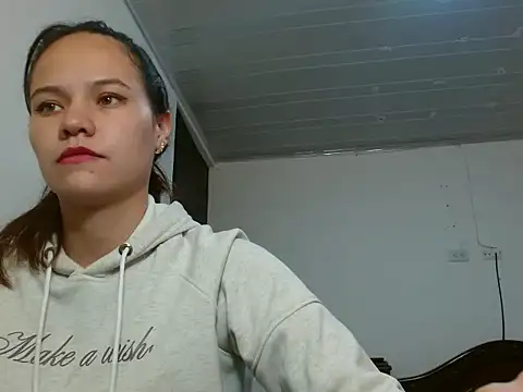 yarafuckass online show from February 12, 2026, 8:52 pm