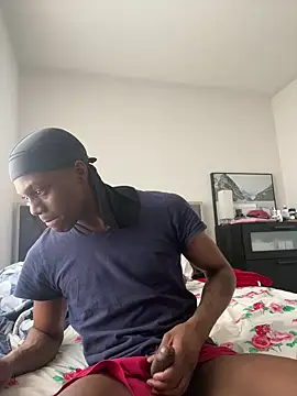 labishyoung25 online show from March 4, 2026, 6:48 pm