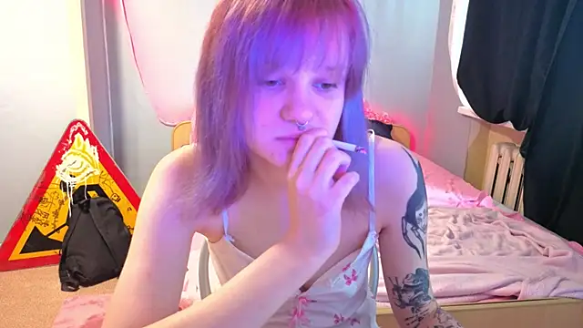 Elieiza xo online show from May 9, 2026, 9:23 am