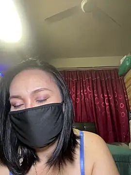 melyiaaa online show from June 28, 2026, 2:23 pm