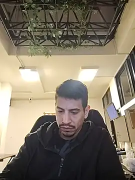 Juann-cock online show from June 18, 2026, 4:00 am