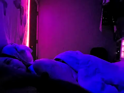 Dick2long87 online show from March 16, 2026, 2:52 am