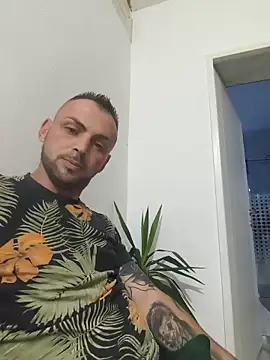 papichulo0099 online show from June 12, 2026, 2:20 am