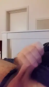 NewJoiner online show from February 9, 2026, 9:24 pm