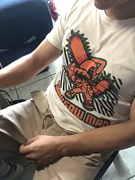 John ZZ7 online show from June 7, 2026, 9:42 pm