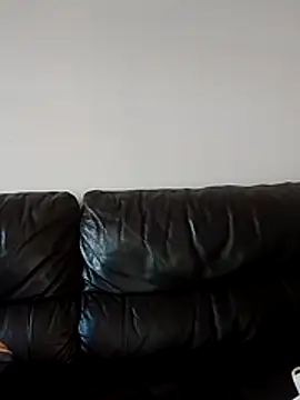 SexyLoLoUK online show from December 2, 2025, 1:57 pm