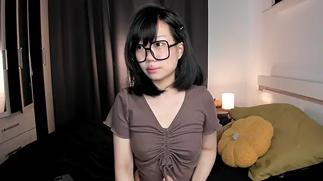  molly molly molly  online show from January 10, 2026, 9:59 am