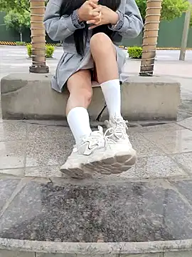 shaoshao-7758 online show from April 19, 2026, 1:39 am