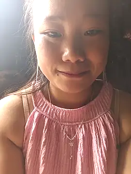 Snapshot of liu-liusexy chatting on May 7, 2026, 2:27 am liu-liusexy online show from May 7, 2026, 2:27 am