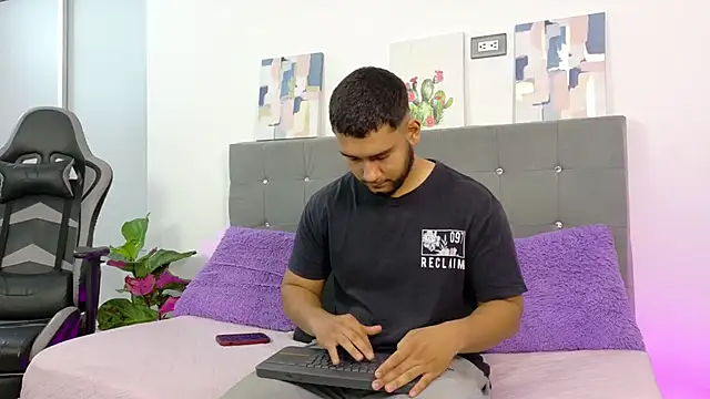  online show from June 16, 2026, 12:27 pm