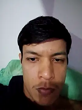 WillRodriguesf10 online show from November 9, 2025, 11:53 pm