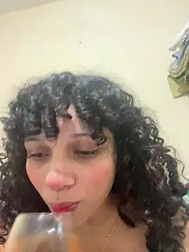 Casal-foda braba online show from June 5, 2026, 2:05 am