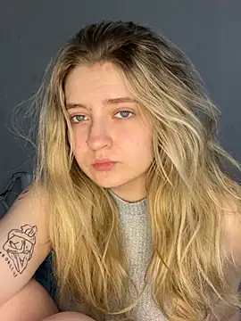 Snapshot of Dllqq chatting on February 16, 2026, 4:44 am Dllqq online show from February 16, 2026, 4:44 am