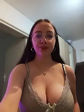 IvyClouds online show from June 14, 2026, 8:48 am