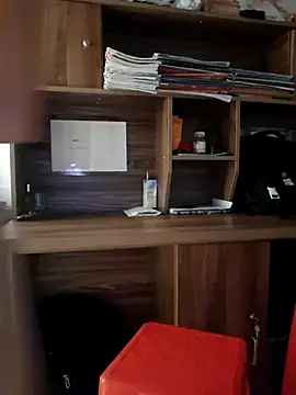 Snapshot of LazdyLy chatting on November 9, 2025, 2:43 pm LazdyLy online show from November 9, 2025, 2:43 pm