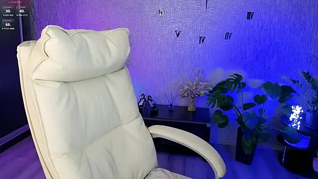 NikkiiStill online show from June 15, 2026, 1:06 am