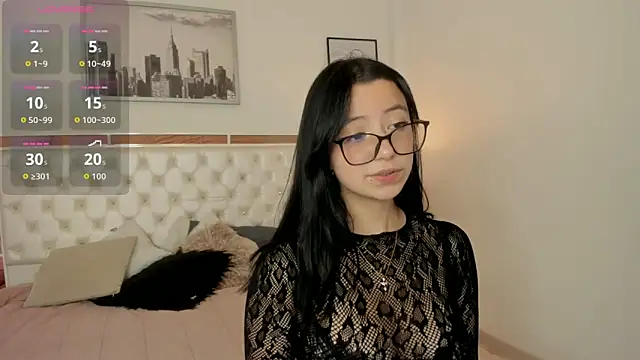 Zoe Xra online show from June 10, 2026, 9:27 pm