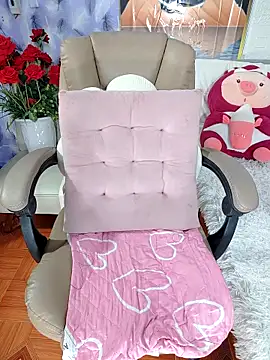 Snapshot of LadyMaiMai chatting on February 15, 2026, 1:21 pm LadyMaiMai online show from February 15, 2026, 1:21 pm