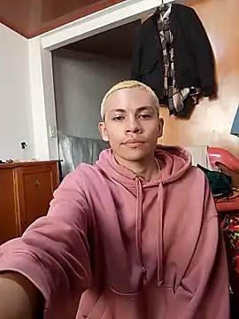 kittymutant99 online show from April 22, 2026, 5:42 pm