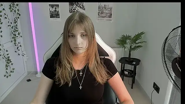 NeyliDream online show from July 3, 2026, 1:39 pm