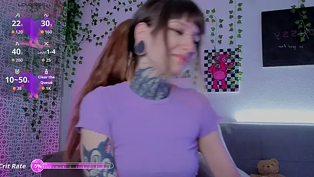 LilithPoison online show from June 19, 2026, 8:58 pm