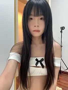 qiqi x online show from June 6, 2026, 1:05 pm