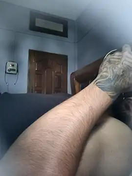 Donerviky online show from February 6, 2026, 2:18 am