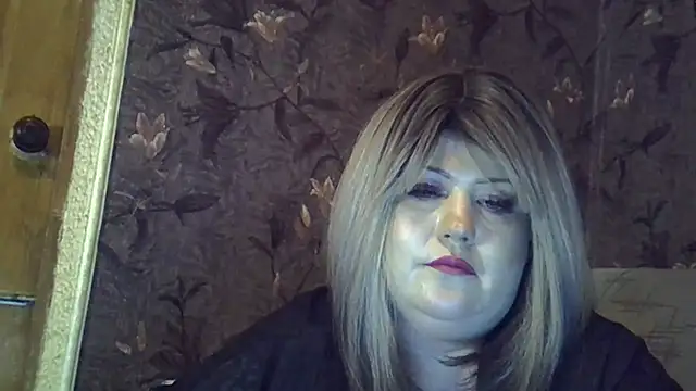 YuliiaSan online show from April 30, 2026, 7:43 pm
