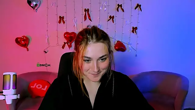 casey meow  online show from May 19, 2026, 8:54 am