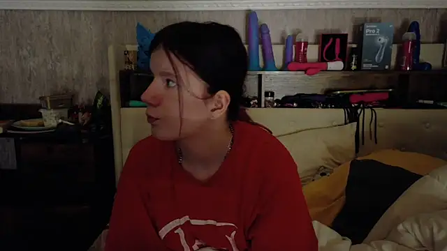 Hot SkinnyGirl online show from April 10, 2026, 10:17 pm