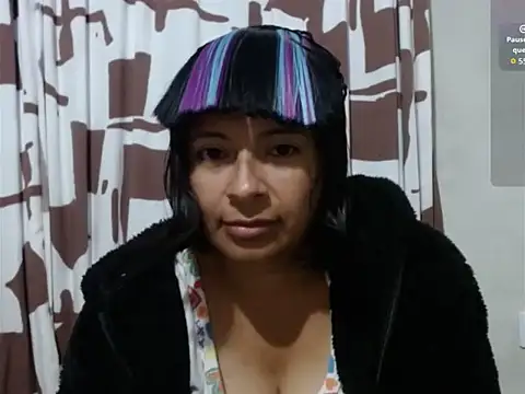Acelinrose online show from May 14, 2026, 11:35 pm