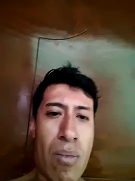 Carlos27hot online show from November 5, 2025, 1:36 pm