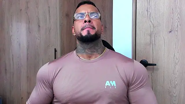 Snapshot of binmontana_ chatting on June 29, 2026, 8:19 pm binmontana online show from June 29, 2026, 8:19 pm