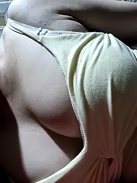 Paul-paul11 online show from April 16, 2026, 10:45 pm