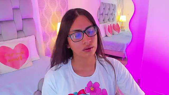 cherrylady 02 online show from March 7, 2026, 1:38 pm