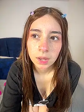 Snapshot of GabySweett_ chatting on July 13, 2026, 12:37 pm GabySweett online show from July 13, 2026, 12:37 pm