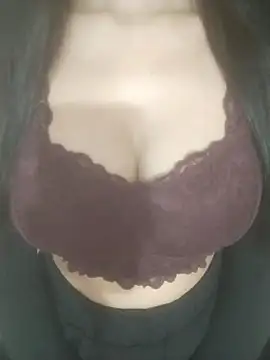 Snapshot of Rosie_Star chatting on March 7, 2026, 5:47 am Rosie Star online show from March 7, 2026, 5:47 am