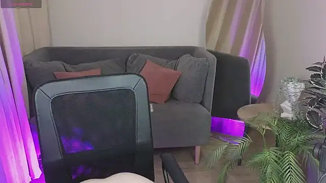 MayWins online show from February 27, 2026, 9:14 pm