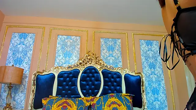 JulietaSinclair online show from October 10, 2025, 9:15 pm