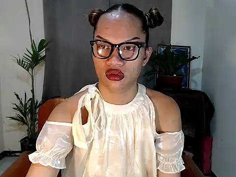 amandareddragon online show from March 25, 2026, 2:12 am