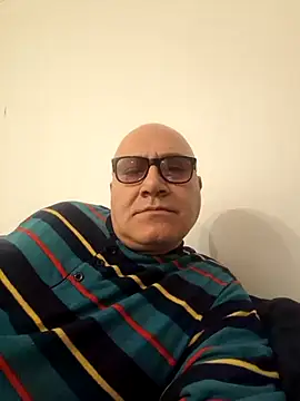 alexispinto online show from July 10, 2026, 3:28 am