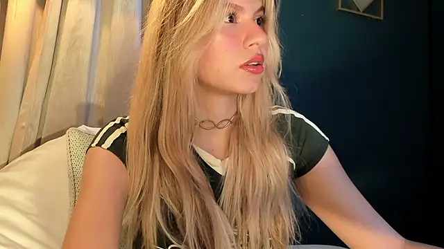 mia curry online show from June 26, 2026, 7:09 pm