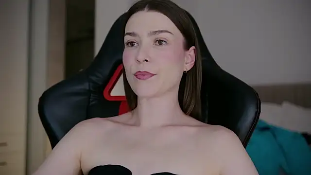 WowHelloAlice online show from April 5, 2026, 9:21 pm