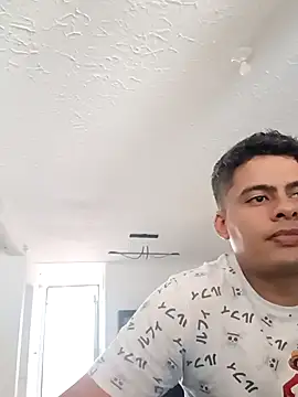 luigidickk online show from May 1, 2026, 1:38 pm