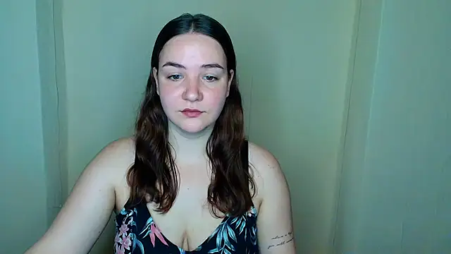 OliviaMontgommery online show from July 1, 2026, 11:10 am