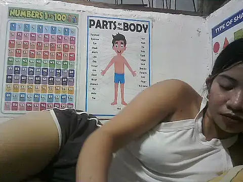 Hot Lina31 online show from July 9, 2026, 4:35 am